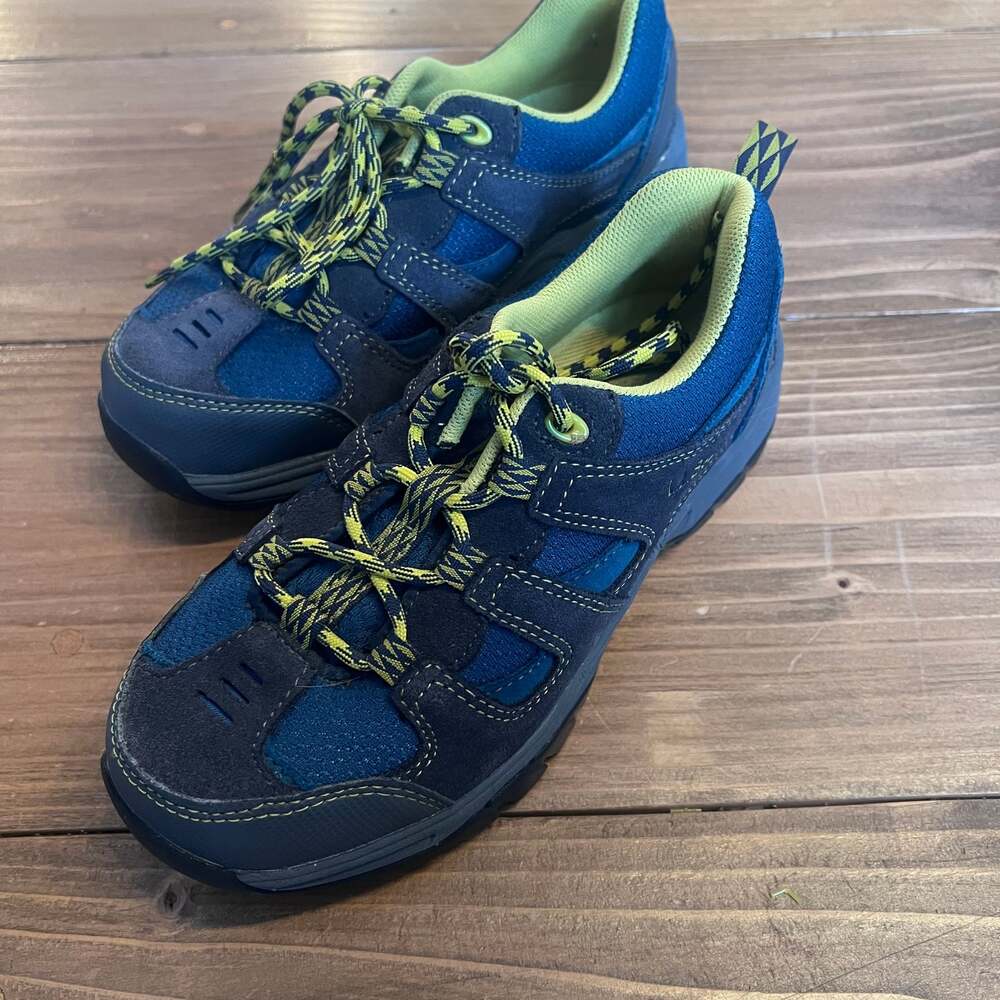 L.L.Bean Trail Model Hiking Shoes, Low-Top Blue Suede Sneakers, Kids Size 4